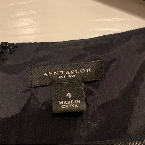 Women’s Ann Taylor Wool Blend Scoop Neck Midi Career Dress - Picture 3 of 5